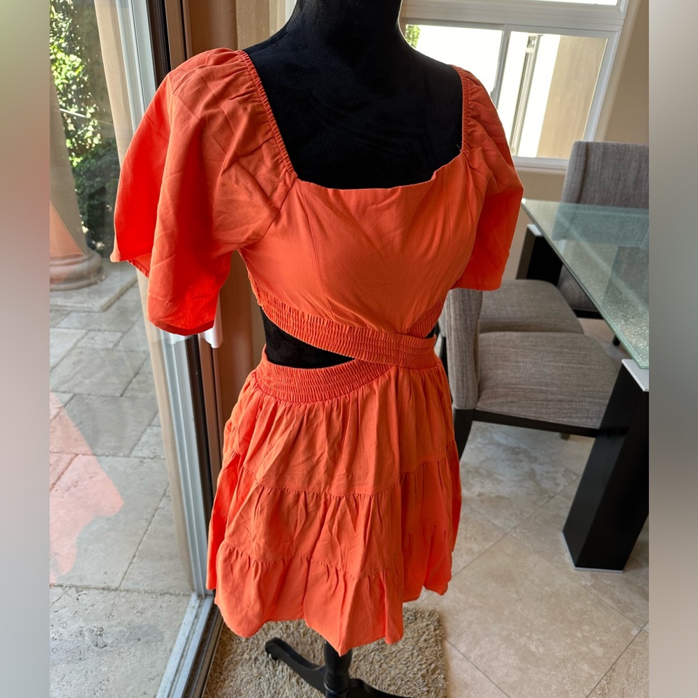 AWESOME “SHY VELVET” CUTAWAY DRESS.  SIZE SMALL NWT